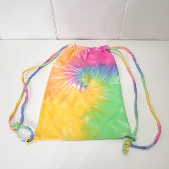 Tie-Dye Puppie Love Drawstring Backpack Bag NWT - Picture 3 of 5